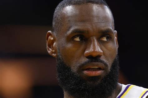 LeBron James next team odds: Knicks, Warriors looming .